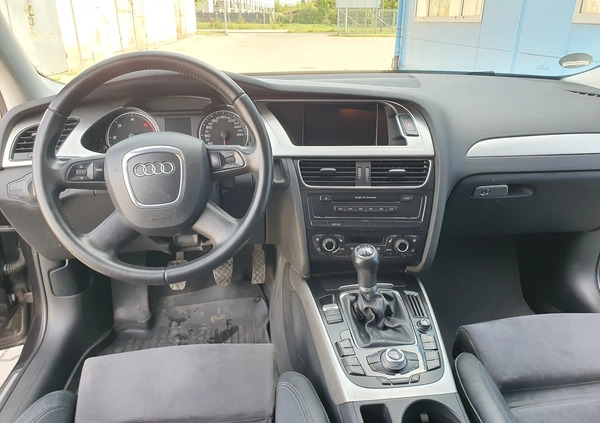 Audi A4 cena 29900 przebieg: 271782, rok produkcji 2008 z Legnica małe 172